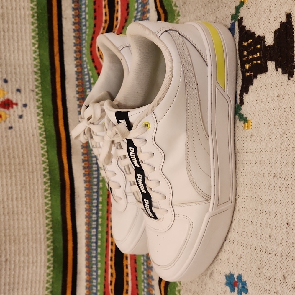 Women’s Puma Skye Tape 9.5 White Sneaker with Neon Yellow accents. - Picture 6 of 10